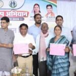 वृद्धजनों के सम्मान में सजा समारोह, 500 बुजुर्गों को शॉल-श्रीफल भेंट