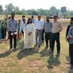 आयुक्त तारन प्रकाश सिन्हा ने बेमेतरा में वीबी-जी राम जी योजना के कार्यों का किया निरीक्षण